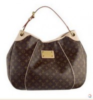 Bolsa Louis Vuitton AD485